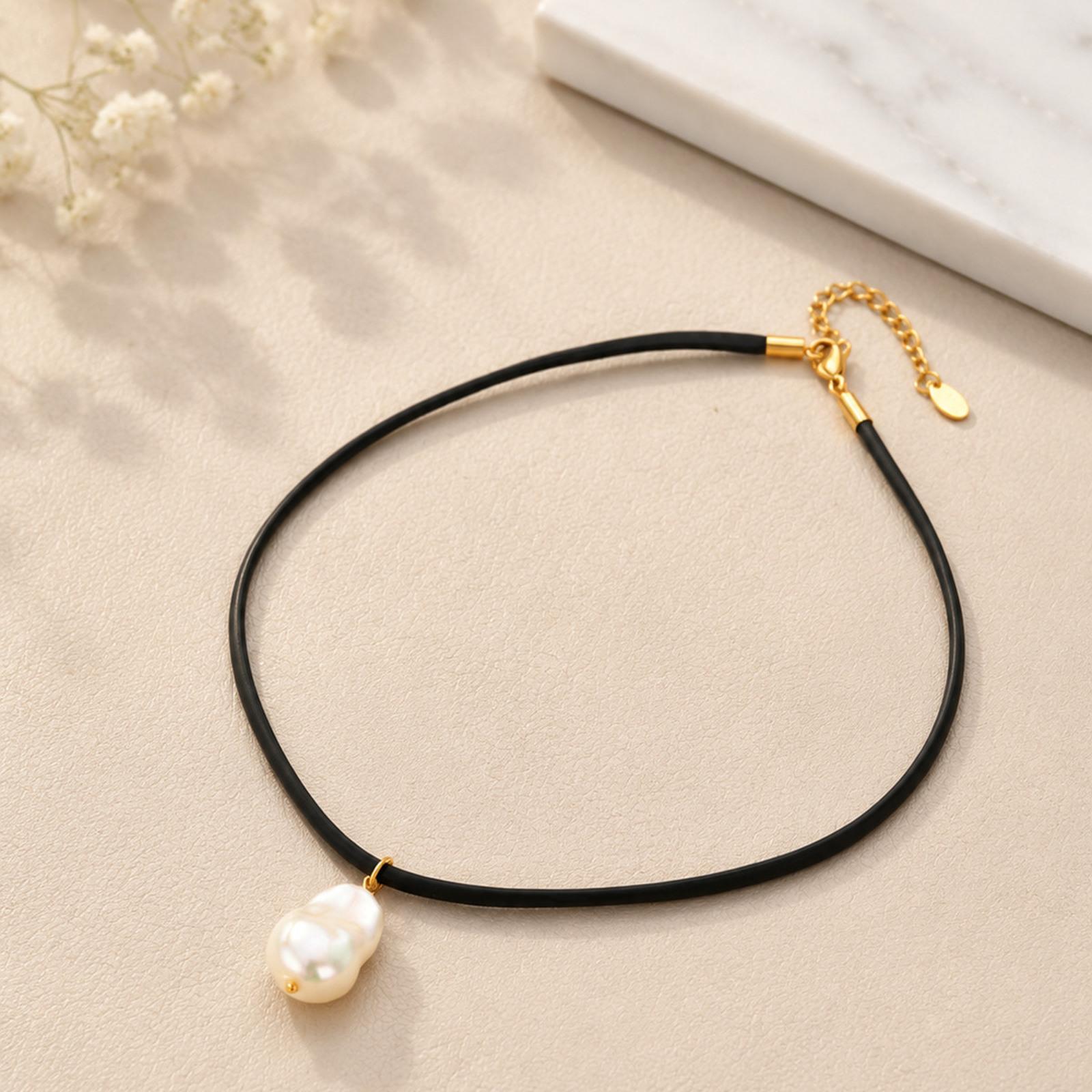 Baroque Pearl Leather Choker Necklace Black Soft Leather Band Irregular Freshwater Pearl Adjustable Women s Vintage Neck Jewelry