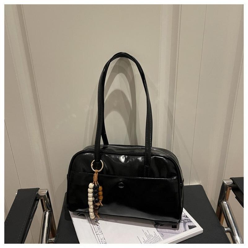 A Retro, Large-capacity, Casual, Daily Underarm Bag for Women with A Single Shoulder for Commuting