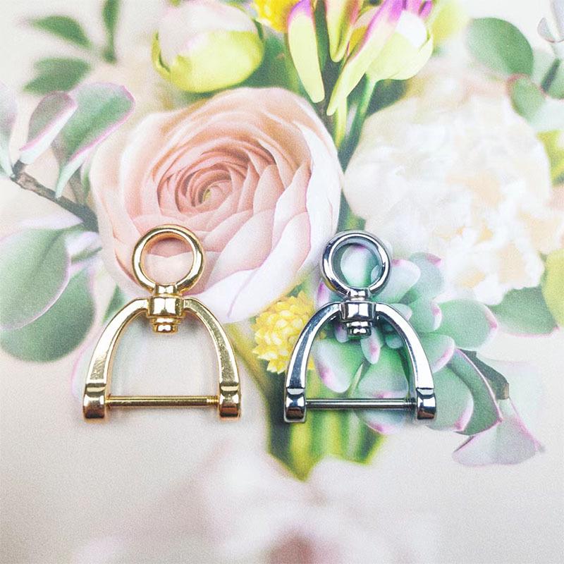 Rhinestone Horseshoe D-ring Car Keychain Pendant Accessory золотой