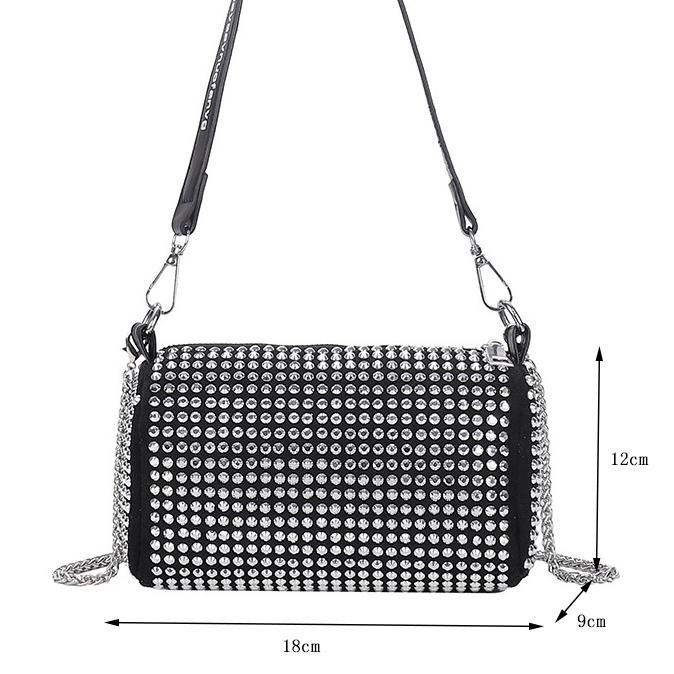 medium over the shoulder bolsas