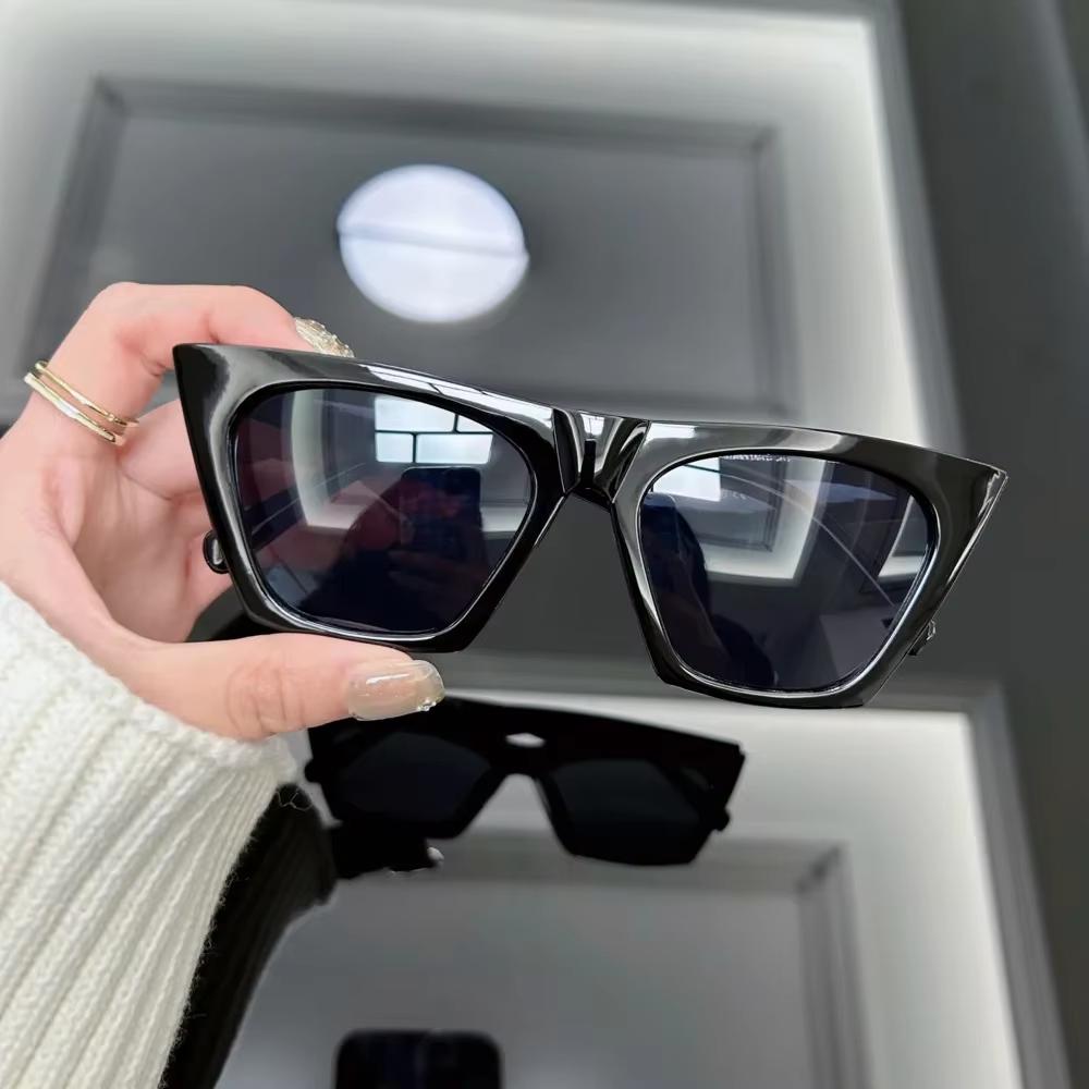 

Square Vintage Sunglasses Women Brand Designer Retro Driving Sun Glasses Female Fashion Black Outdoor Mirror Oculos De Sol Other