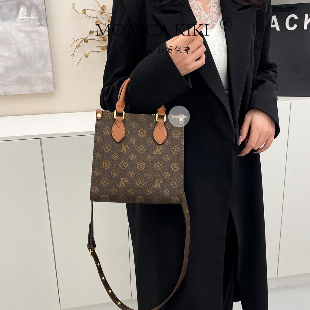 Light luxury retro small square bag 2025 new old flower women's bag fashion temperament sheet music bag large capacity portable messenger bag