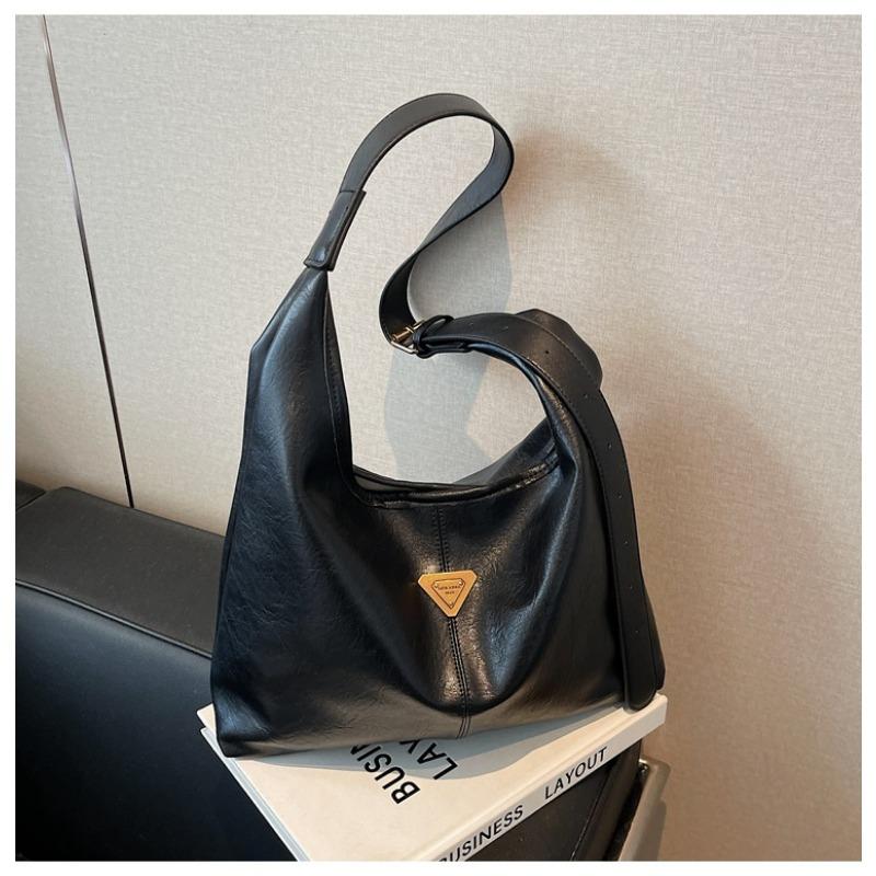 New Retro Large-capacity Armpit Bag Female Tote Bag with Simple Texture and One-shoulder Tote Bag.