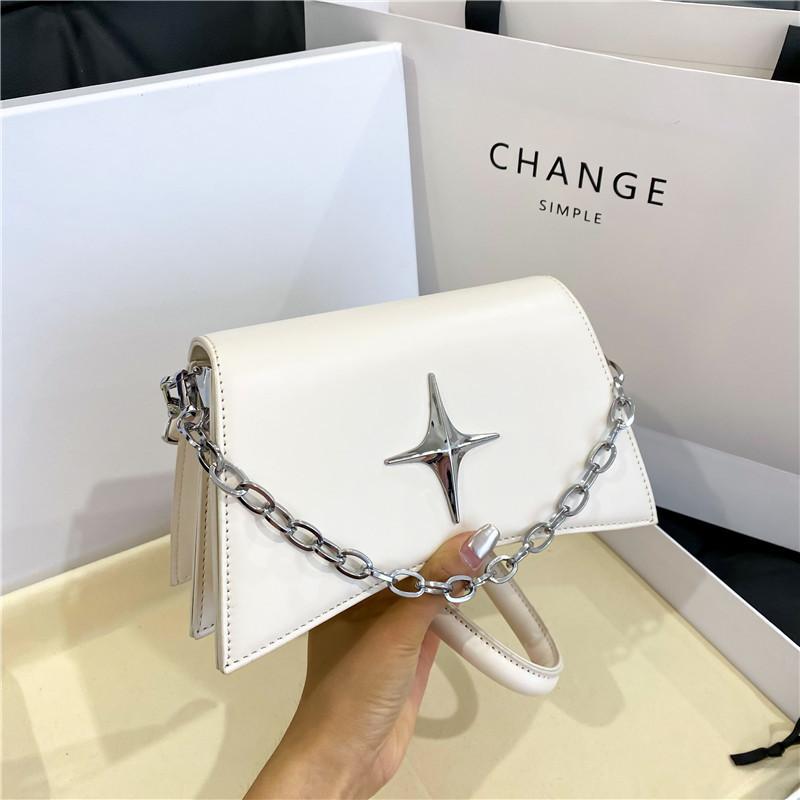 Niche underarm bag women's new shoulder bag Korean version fashionable and simple foreign style chain messenger bag women
