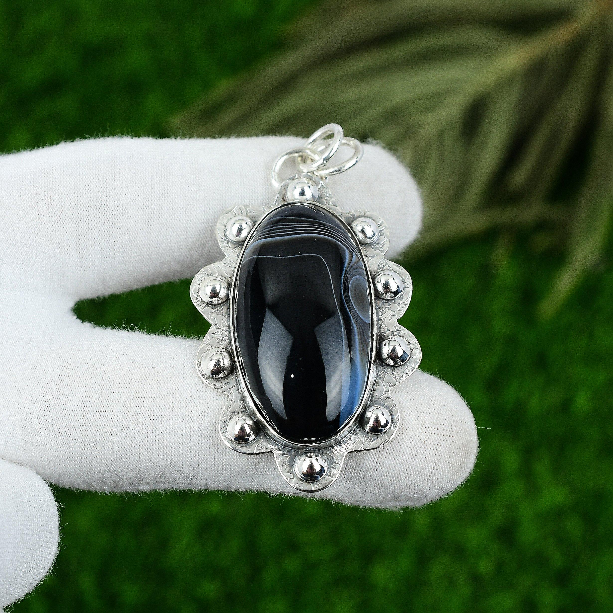 

Natural Sardonyx Elegant Engagement Trendy Pendant Jewelry 925 Sterling Silver