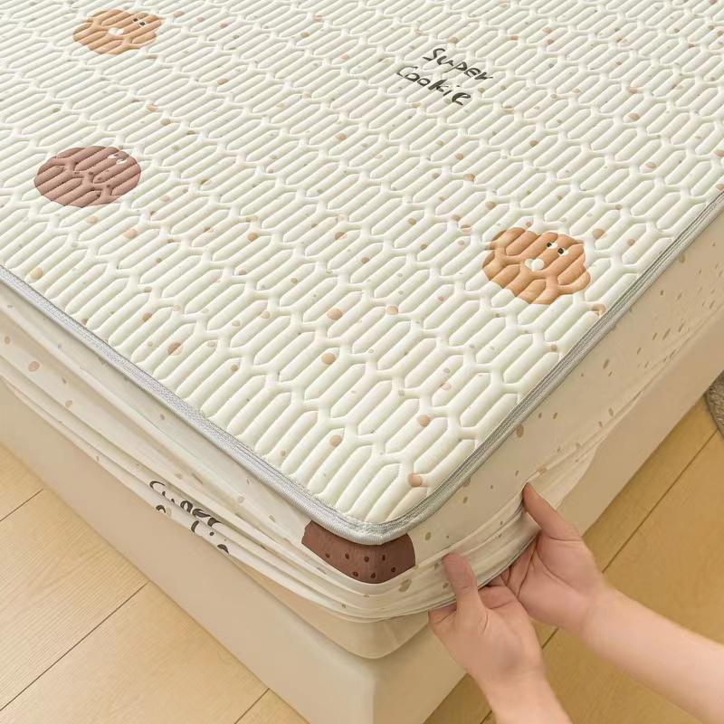1pc Latex Thick Quilted Mattress Cover Summer Breathable Cool Anti-slip Bed Fitted Sheet Cute Bed Cover Not Included Pillowcase