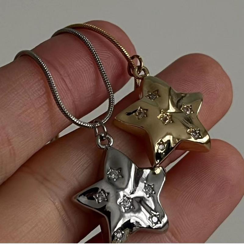 Trendy Rhinestone Star Pendant Necklace Gold Silver Color Non-fading Women Jewelry for Family Gathering Party Wear