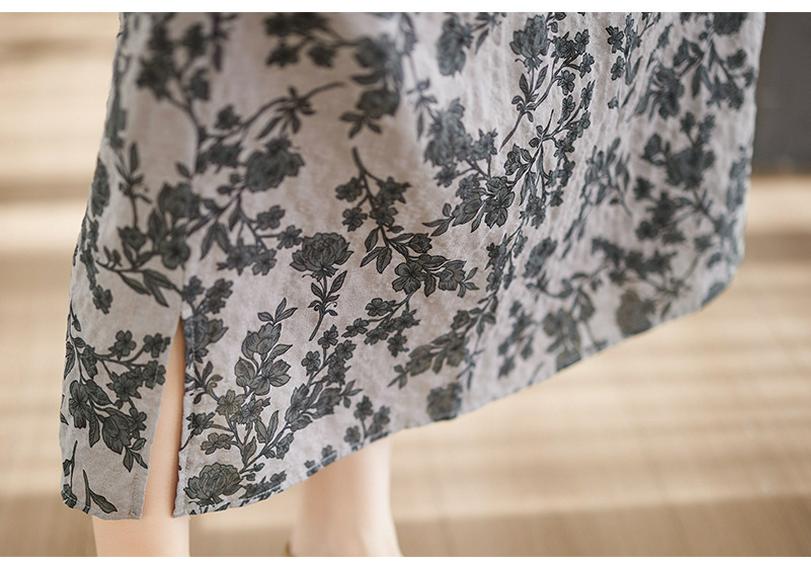 In-Stock Printed Cotton Plus Size Long-Sleeve Women's Dress with Round Neckline