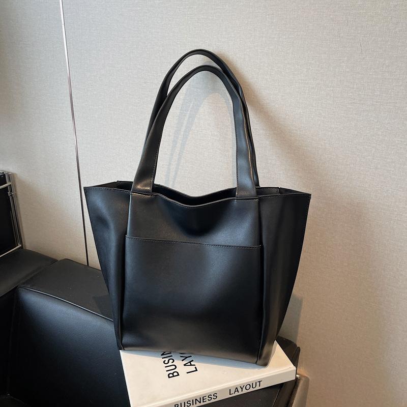 

Large-capacity tote bag women s new simple and versatile shoulder bag, high-end leisure work commuter bag чёрный