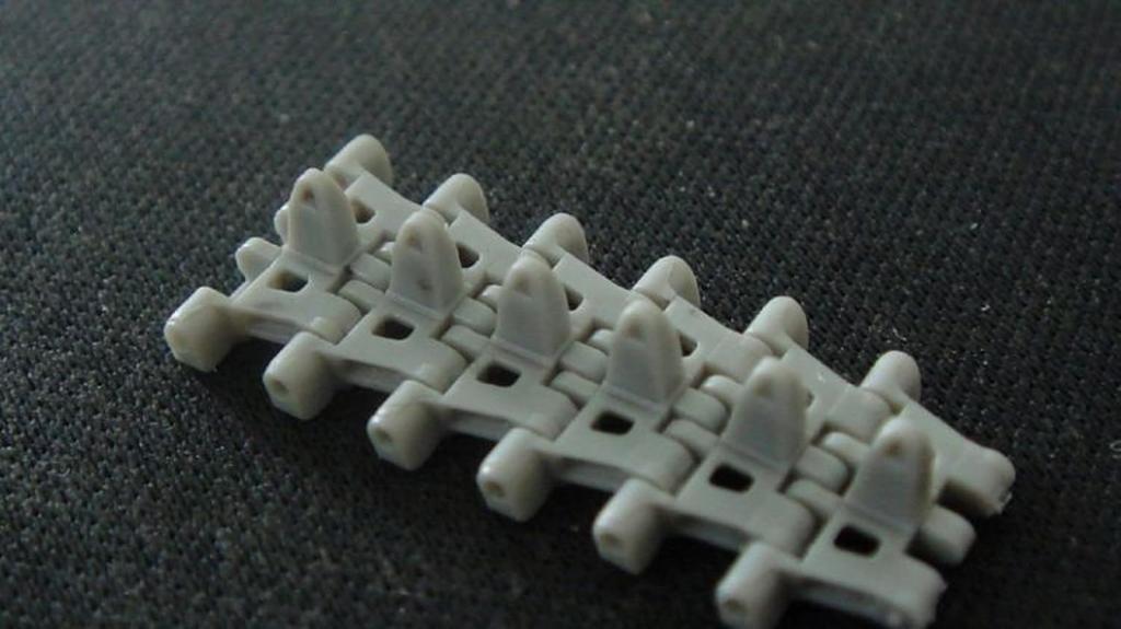 Vision Models Scale Imperial Japanese Army Type 97 Medium Tank Working Track Plastic Model Parts 1/35 Chi-Ha Set, VA-9003