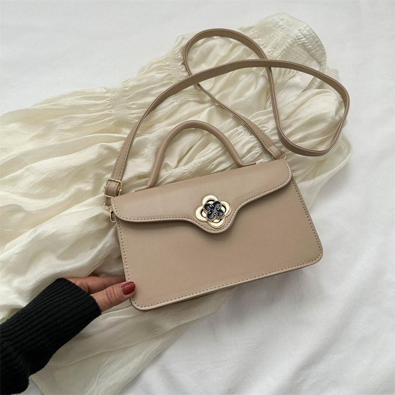 Trendy 2023 Summer New Fashion Simple Shoulder Bag With Stitching Details