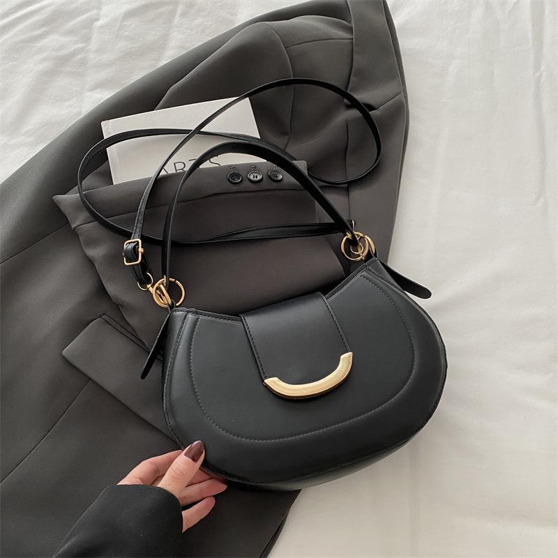 Women's Casual Messenger Bag New Women's Bag Simple Underarm Bag Solid Color Fashion Niche Design Bag Tide 2025 One Shoulder