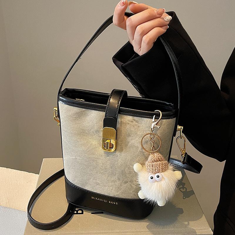 Beuteltasche, Damentasche, Umhängetasche, Nischendesign, Hochwertiger Sinn für Arbeit, Kleine Tasche, Gepäck