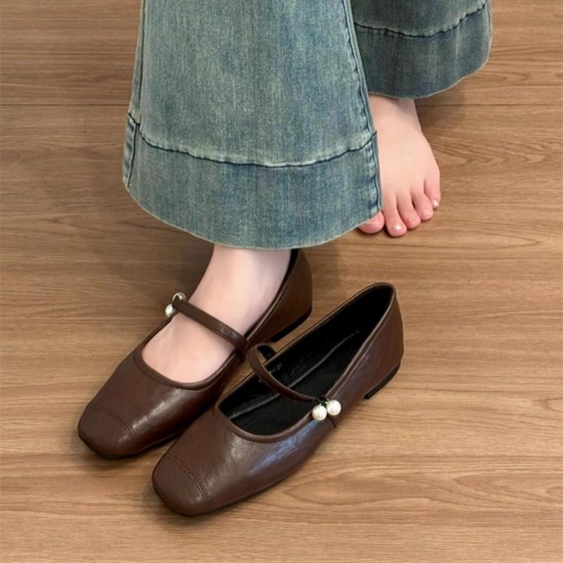 Retro Flat-soled Small Leather Shoes for Women, Spring and Autumn Square Head Soft Leather Commuting, One Pedal Doudou Shoes