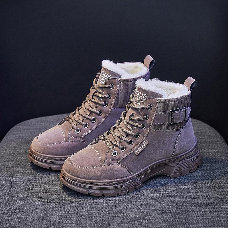 2024 Winter Korean Velvet Martin Boots for Female Students - Warm, Thickened Short Street Boots