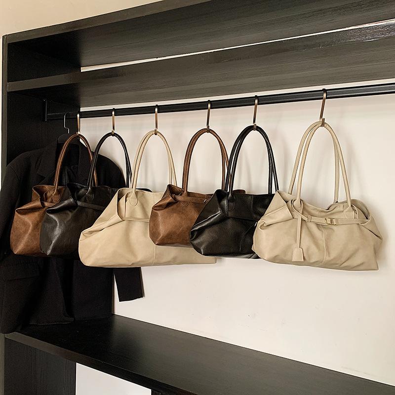 2025 new retro large-capacity underarm bag female Sen Meng fashion one-shoulder messenger tote bag retro croissant bag