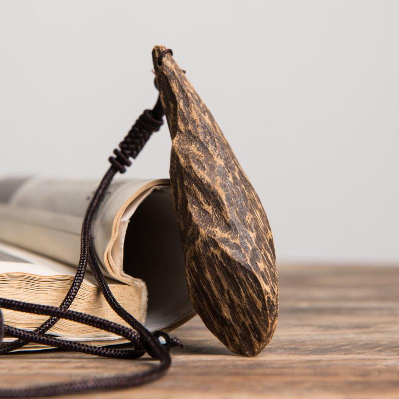 Nha Trang Agarwood Handcrafted Pendant with Wenge Wood and Floral Scent