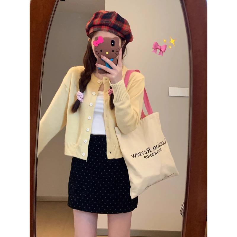 

Light blue soft waxy single-breasted knitted top cardigan women s autumn sweet wind age-reducing temperament versatile sweater jacket L жёлтый