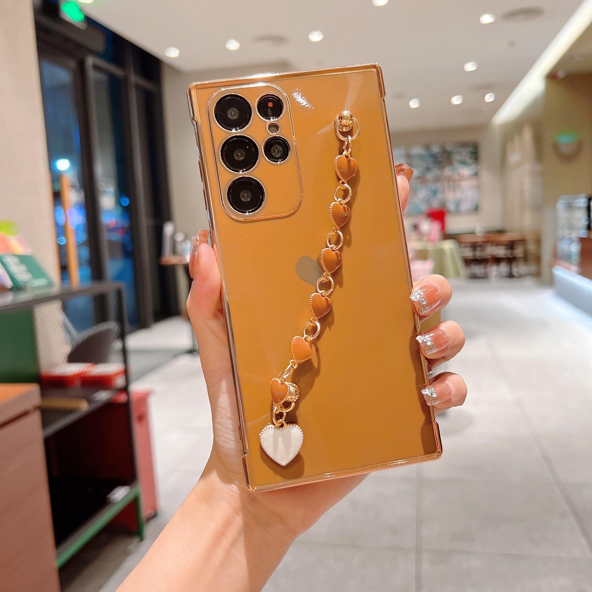

Suitable for Samsung S24ULTRA Electroplated Mobile Phone Case S25 Side Love Mobile Phone Case A55 Love Bracelet Protection Case A56