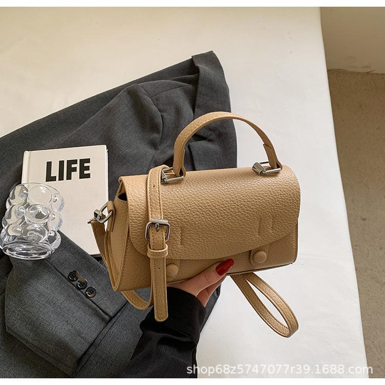 

Premium sense bag women 2025 new trendy fashion work hand bag foreign style versatile single shoulder messenger commuter bag хаки