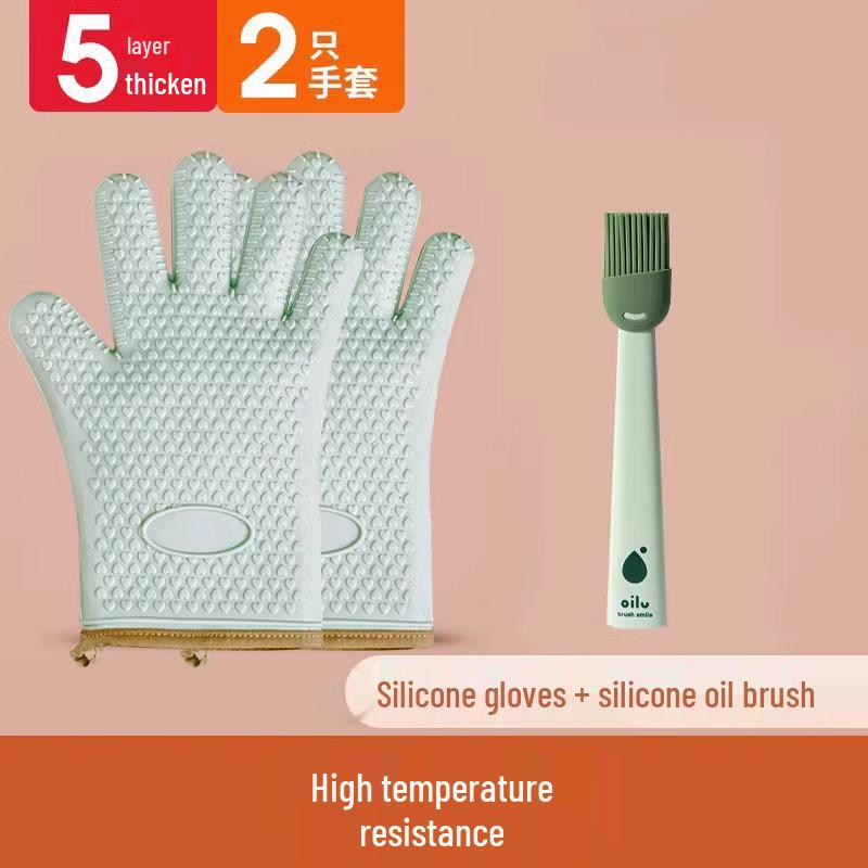 Heat-Resistant Silicone Oven Gloves: Anti-Scald, Non-Slip, Thickened for Baking and Steaming.