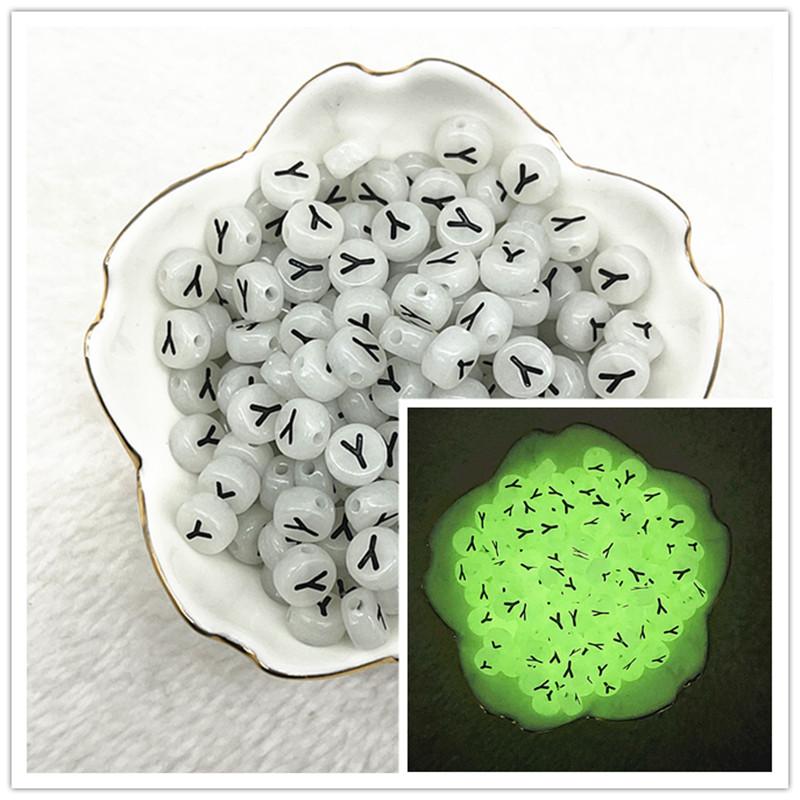 100 Stück 7x4mm A-Z Leuchtende Perlen Buchstabenperlen Acryl Abstandshalter Perlen Für Schmuckherstellung DIY Anhänger Armband