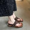 Nischen-Leopardenmuster-Slipper mit mittlerem Absatz, neue Zehen-Cool-Slipper-Set-Zehen-Metallknopf-Flip-Flops