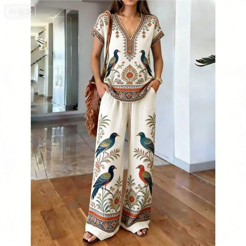 Travel essentials printed two-piece set, vintage elegance V-neck top, loose hierarchy wide-leg pants, vacation style