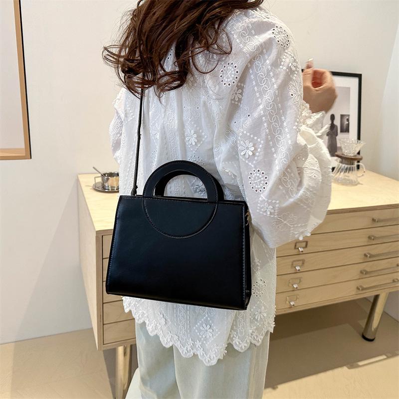 Fashionable Small Square Bag Casual Crossbody Bag Simple Fashion Handbag Women's New Summer Simple Shoulder Bag