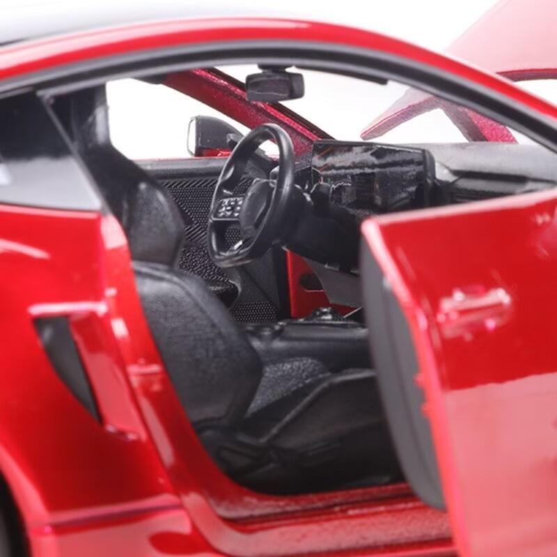 1:18 2025 Ford Mustang GTD Alloy Muscle Sports Car Model Diecasts Metal Track Racing Car Vehicles Model Simulation Kids Toy Gift