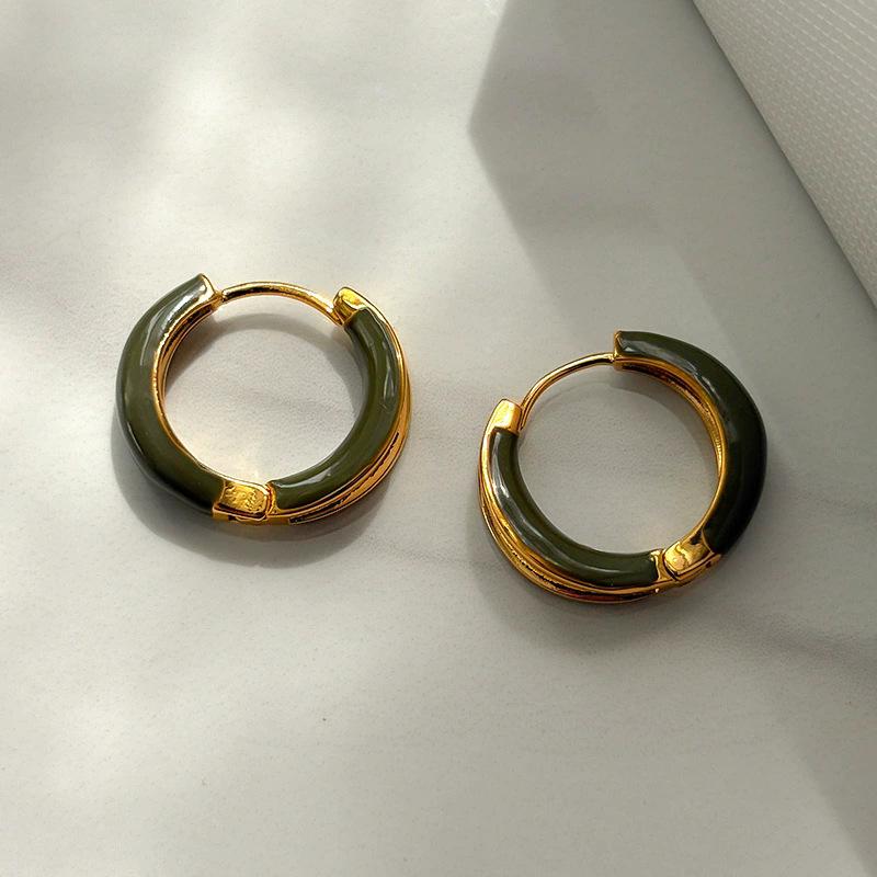 

Retro Hong Kong style red drip glaze earrings women s New Year s senior sense autumn circle plain ring earrings temperament ear buckle earrings