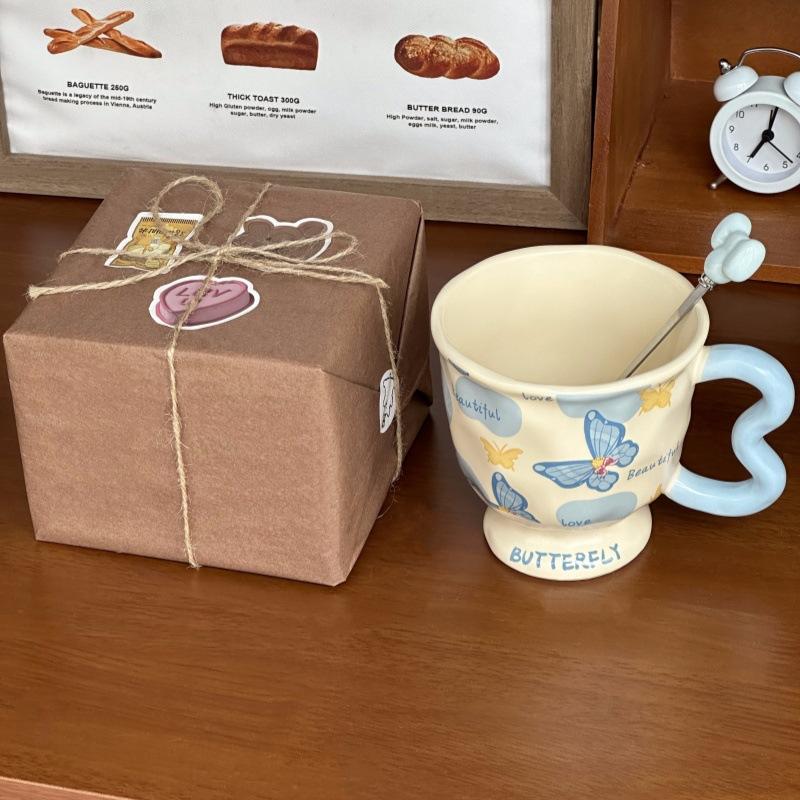 Ins styl prémiový motýlkový hrnek dárek k narozeninám pro dívky praktický keramický hrnek suvenýrový hrnek dárková krabička