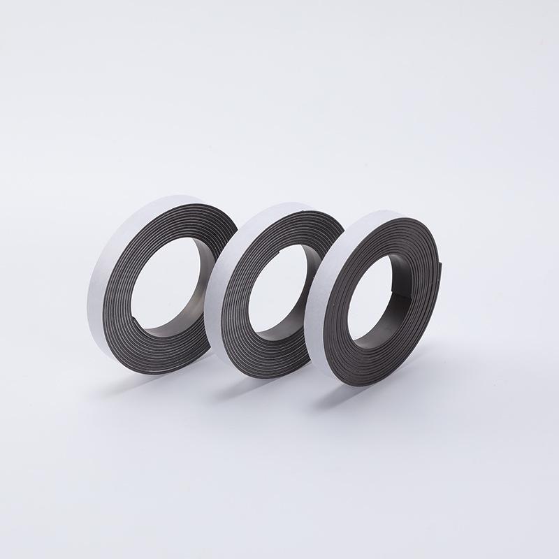 Self-Adhesive Magnetic Rubber Sheet for Teaching and Advertising