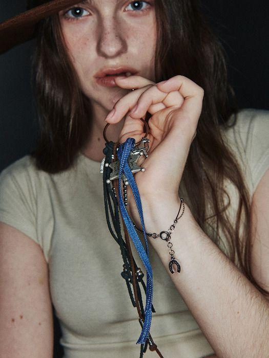 

August Harmony Howdy Keyring One