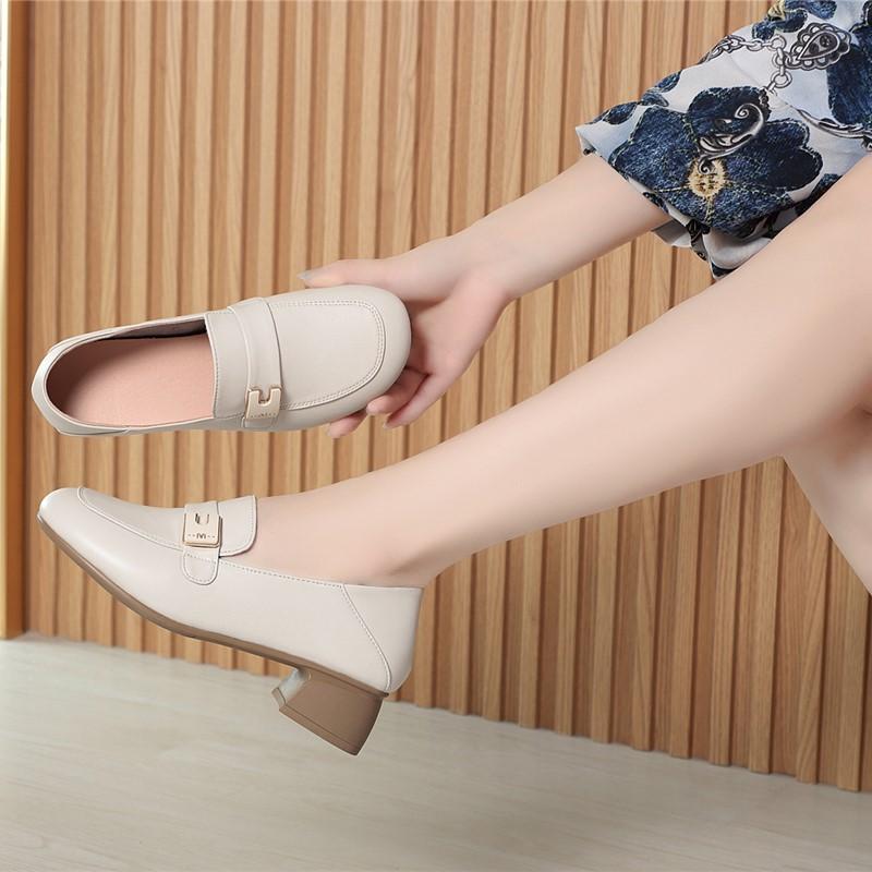 Fashion AIYUQI Women's Dress Shoes Fall 2025 New Genuine Leather Ladies Office Shoes Large Size Non-Slip Mom Shoes