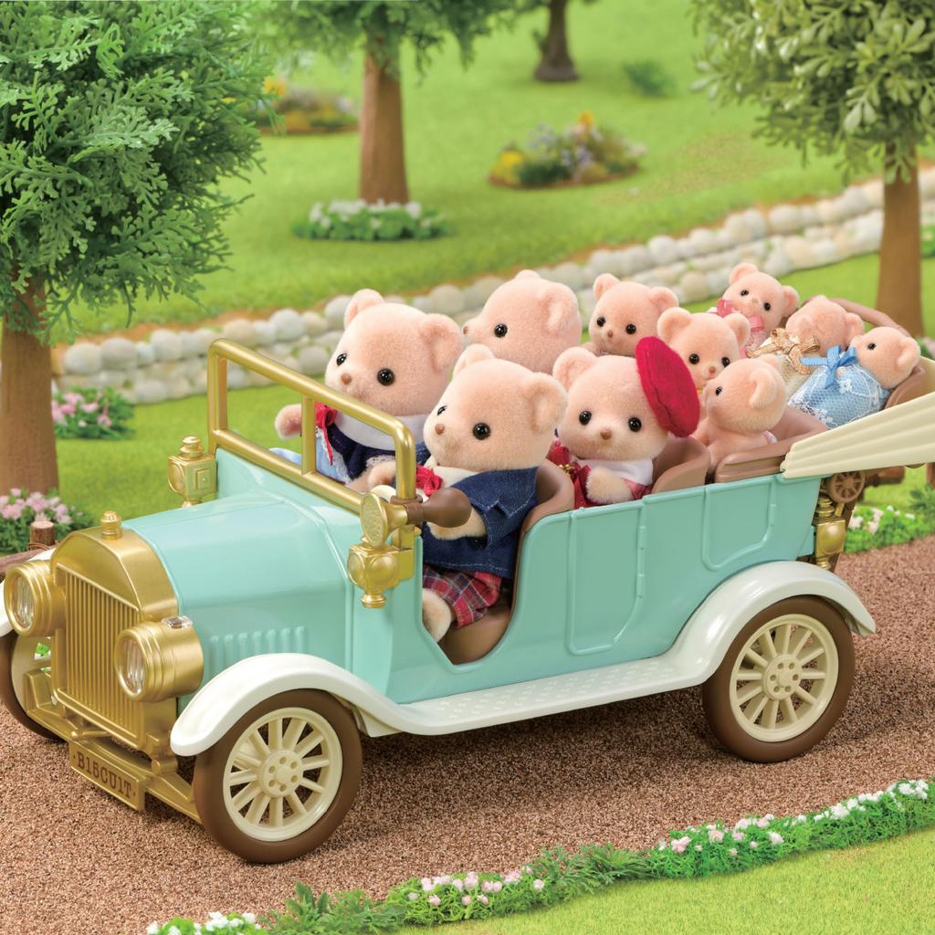 Sylvanian Families Vehicle [Classic Family Car] V-07 ST Mark Certified, Ages 3 and Up, Toy Dollhouse, Sylvanian Families, Epoch