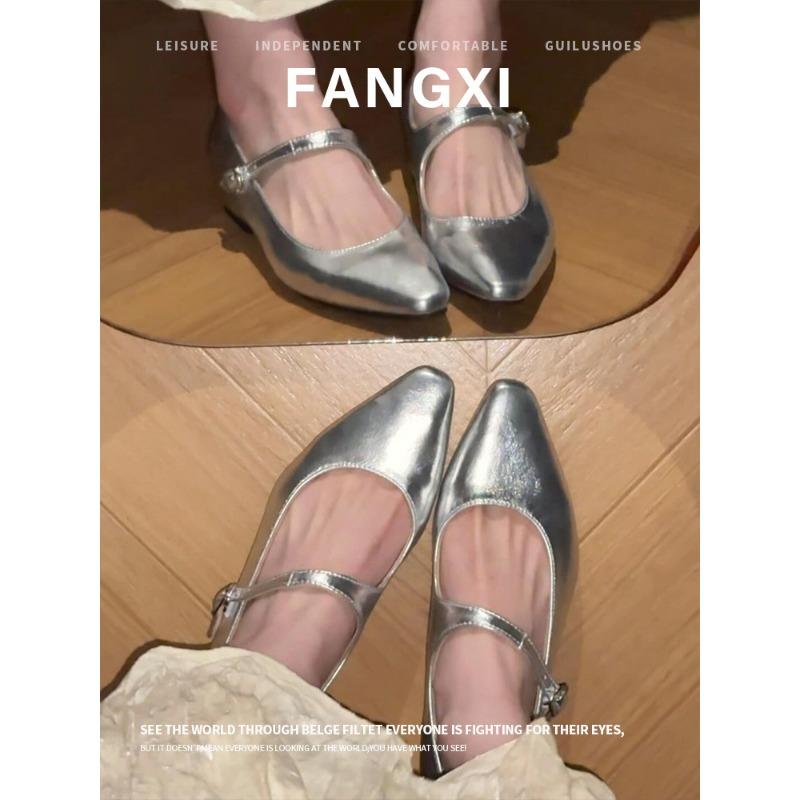 

Golden pointed toe with Mary Jane shoes, shallow mouth women s shoes, flat bottom inner height increase single shoes women 40