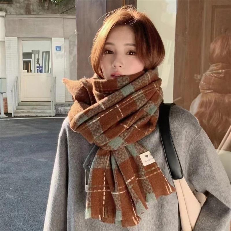 

New Korean Version of Men s and Women s Meteor Shower Plaid Scarf Men s Fashion Autumn and Winter Versatile Plaid Thickened Scarf for Women