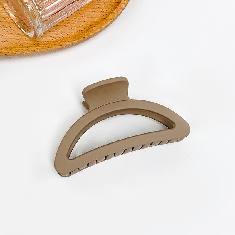 Retro Milk Coffee Series: Sweet Girl Shark Clip with Frosted Hollow Design - Fashion Hair Accessory