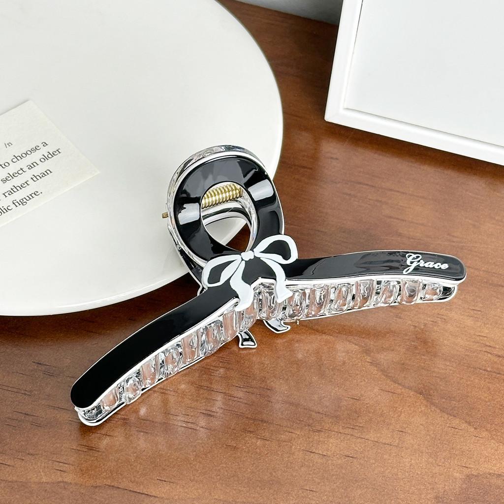 Elegante Haarspange mit Schleife im koreanischen Stil mit hochwertiger Haptik für stilvolle Damen-Accessoires