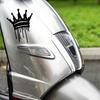 Wasserdichter Vinyl-Aufkleber, Rot-Weißes Tropfkrone Graffiti Decal, Dekoration für Motorradhelm Kraftstofftank Karosserie