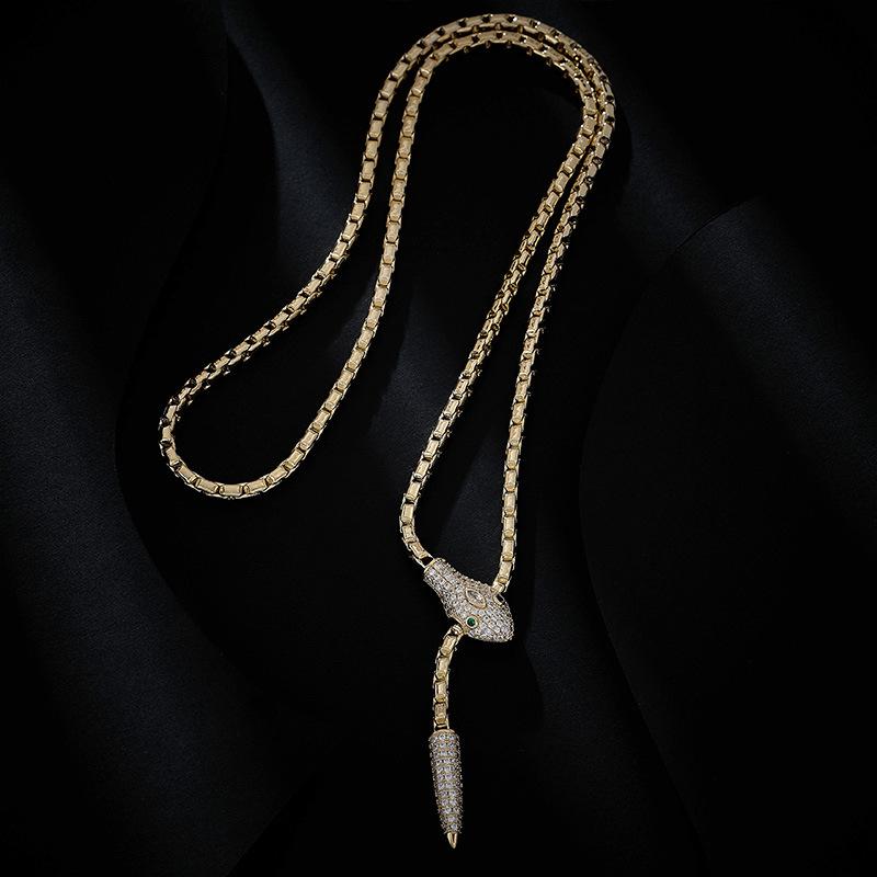 Heavy industry collarbone chain, high-grade zircon pull rope snake necklace, versatile neck chain
