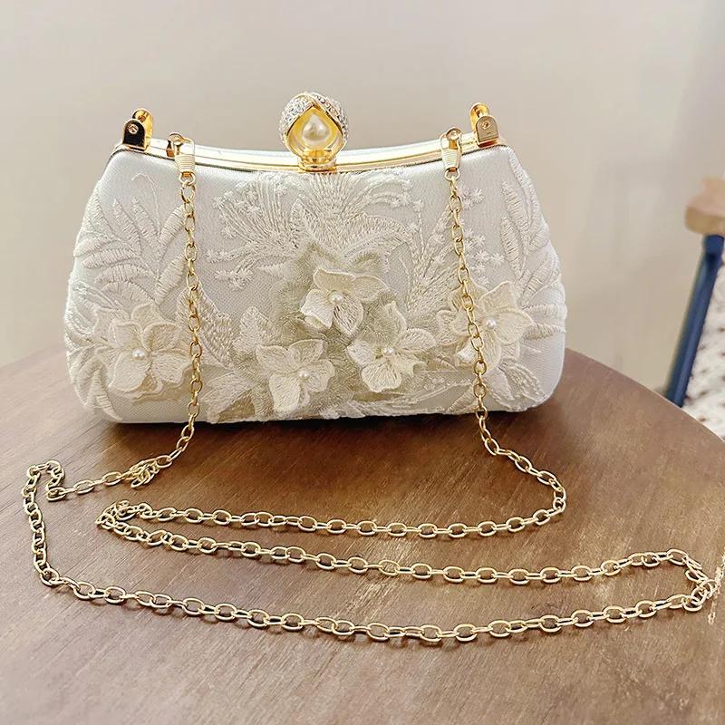 Kadınlar için İnci Zincir Çantalar İşlemeli Beyaz Cheongsam Kadın Clutch Çanta Lüks Akşam Çantaları Omuz Çantaları Düğün Balo Parti