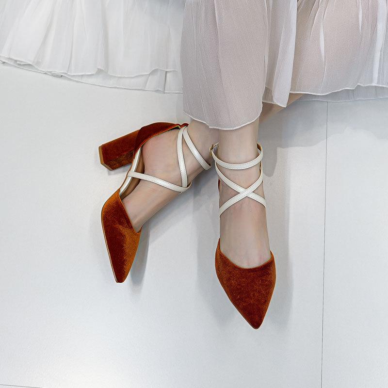 Coarse Heel High Heel Shoes Hong Kong Style Pointed Head Fashion Personality Versatile Golden Velvet Comfortable Niche High Heel Light Mouth Women's