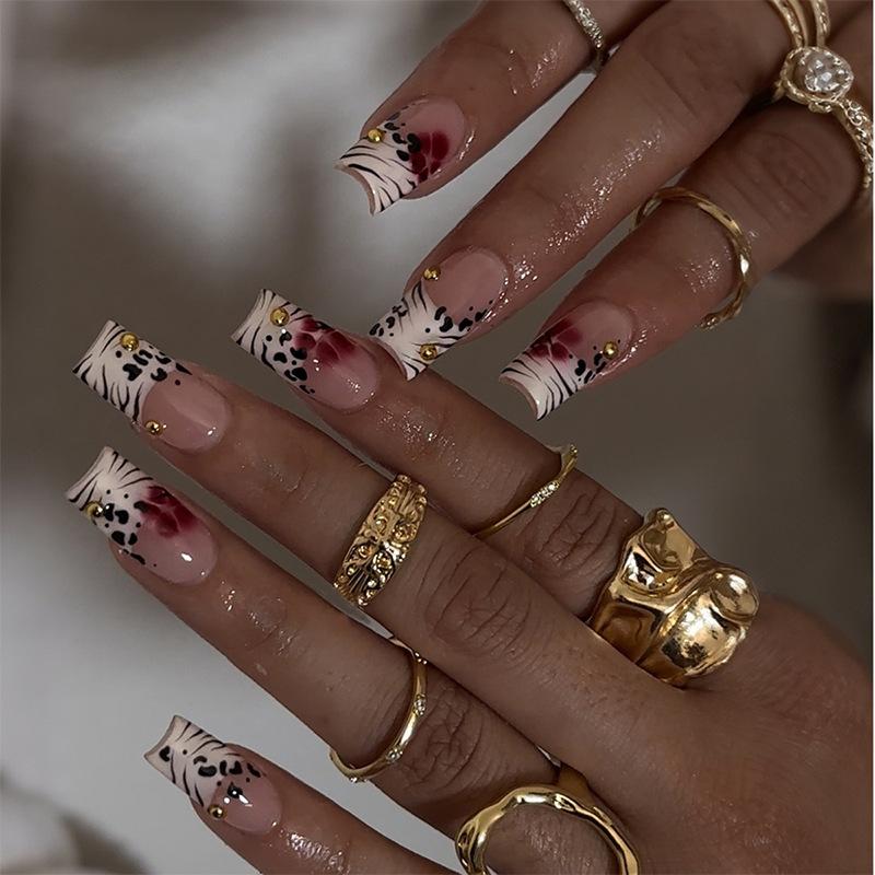 24PCS Spice Girls Stick on Fake Nails Pink Flowers Leopard Print French False Nails Golden Decor Square Wearable Simple Manicure