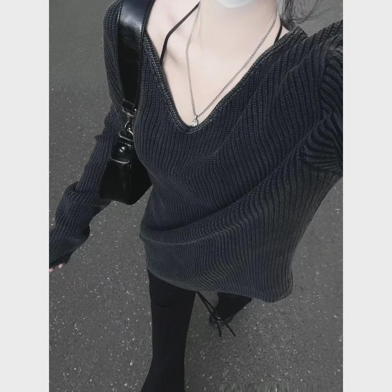 2024 Autumn V-Neck Gray Sweater: Loose, Casual Fit for Women