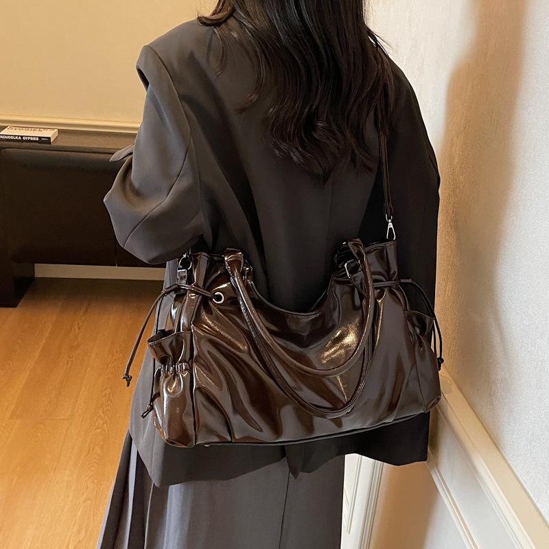 Women's Large Capacity Crossbody Bag - Solid Color PU Shoulder Handbag for Autumn/Winter