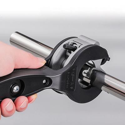 Ratcheting Tubing Cutter Compact Size Pipe Cutter with Replaceable Steel Blades DIY Pipe Cutting Tool Portable Ratchet Cutter