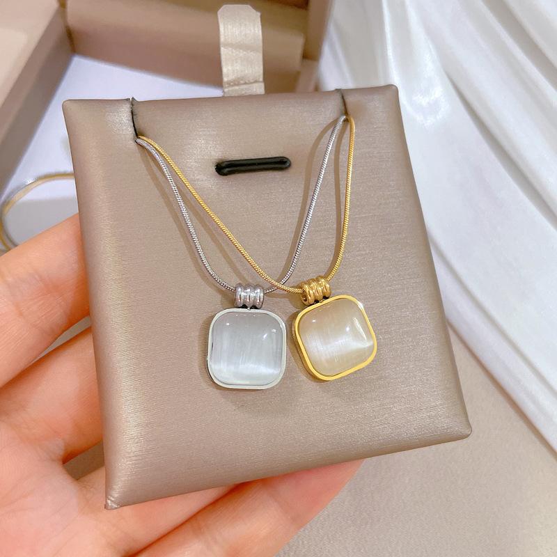 Square Opal Minimalist Furnace Real Gold Necklace Female Collarbone Chain Accessories