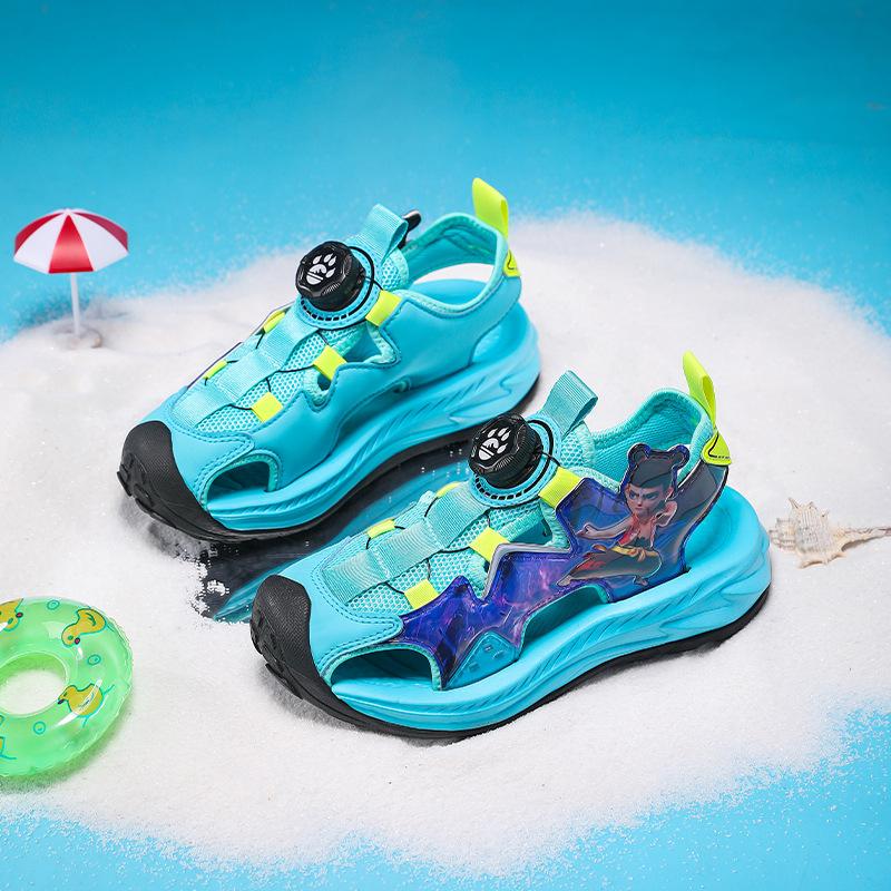 

2025 summer new boys bag head sandals hollow breathable versatile children s rotating buckle non-slip wear-resistant sandals 39 небесно-голубой